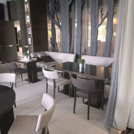 Philippos Xenia Szálloda 4*